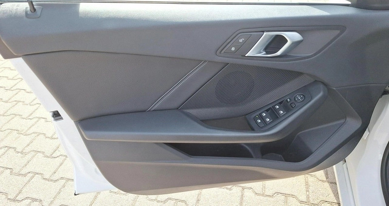 BMW Seria 1 cena 75900 przebieg: 168690, rok produkcji 2020 z Swarzędz małe 379